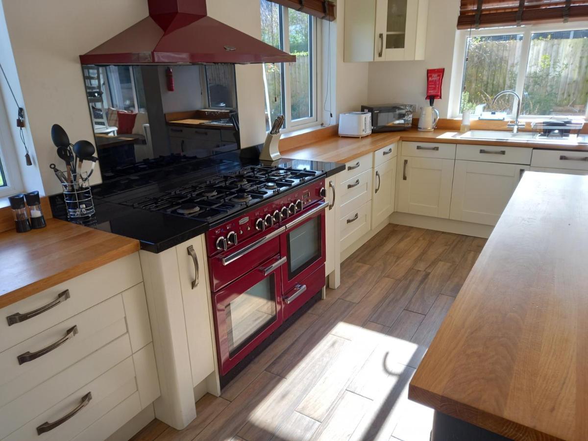 Villa Grange Croft Ben Rhydding Exterior foto